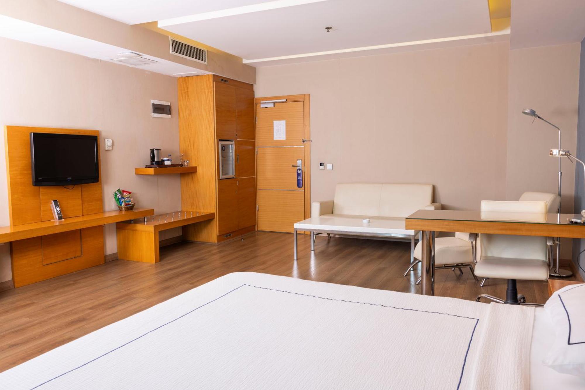 Anemon Kent Cigli Otel Izmir Bagian luar foto