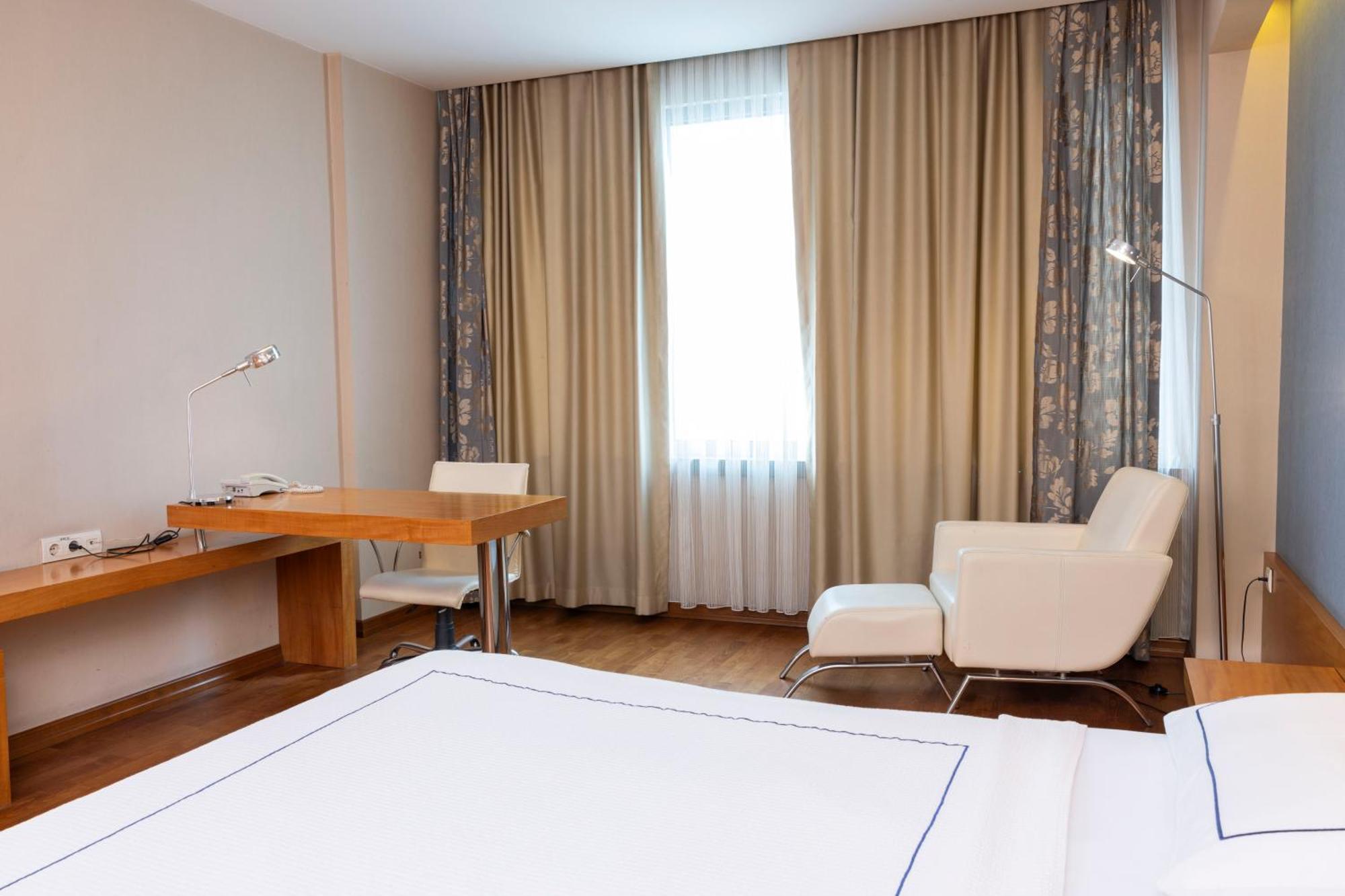 Anemon Kent Cigli Otel Izmir Bagian luar foto